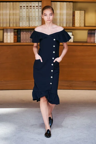 Look 13